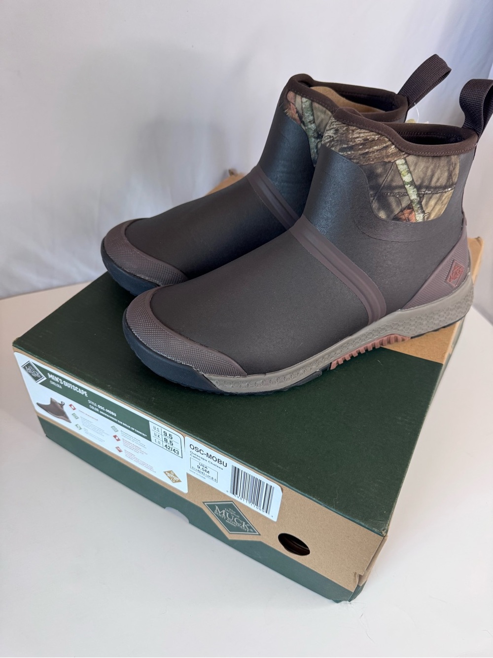 Mens 9.5 Muck Boot Company Men's Outscape Chelsea Slip On in Camo